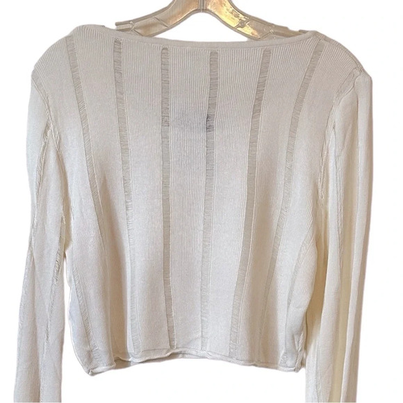 NWT Women's Distressed Sweater Top Trumpet Sleeve Summer Street Wear - Picture 1 of 6